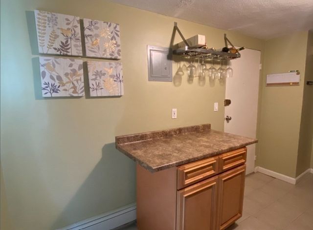 25 Westgate Rd 2, Boston, MA 02467