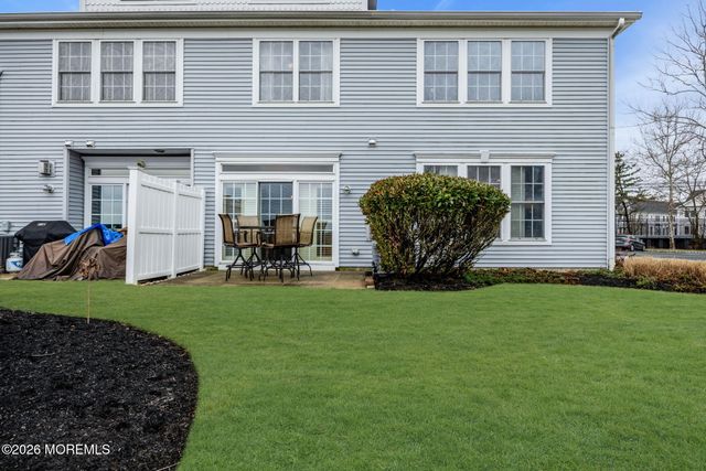 2 Golden Eye Lane, Port Monmouth, NJ 07758