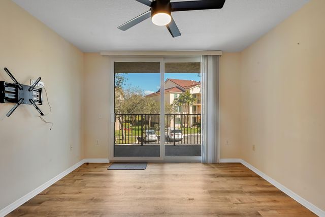 1112 Villa Circle, Boynton Beach, FL 33435