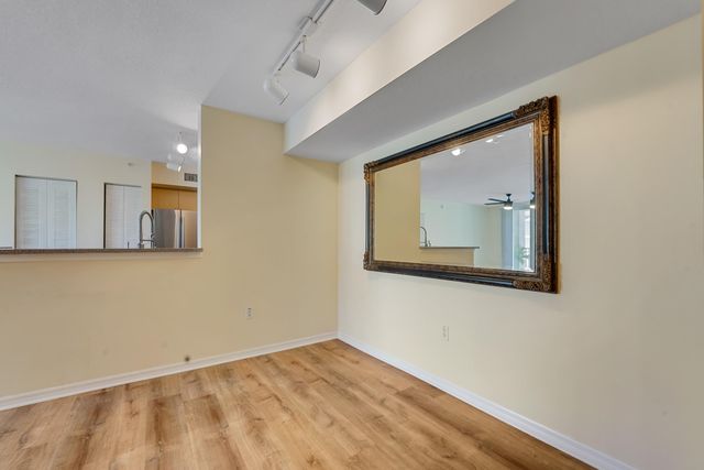 1112 Villa Circle, Boynton Beach, FL 33435