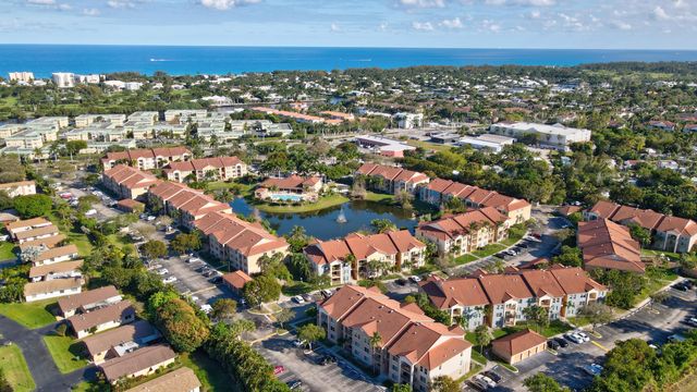 1112 Villa Circle, Boynton Beach, FL 33435