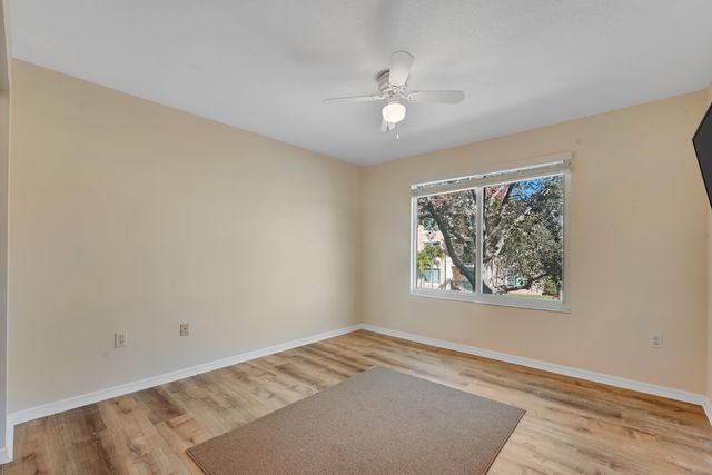 1112 Villa Circle, Boynton Beach, FL 33435