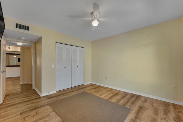 1112 Villa Circle, Boynton Beach, FL 33435