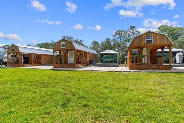 14181 SE 211th Court, Umatilla, FL 32784