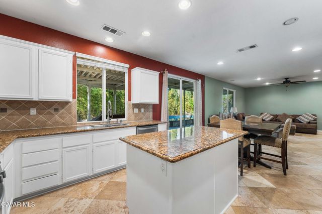4103 W Ave J 3, Lancaster, CA 93536