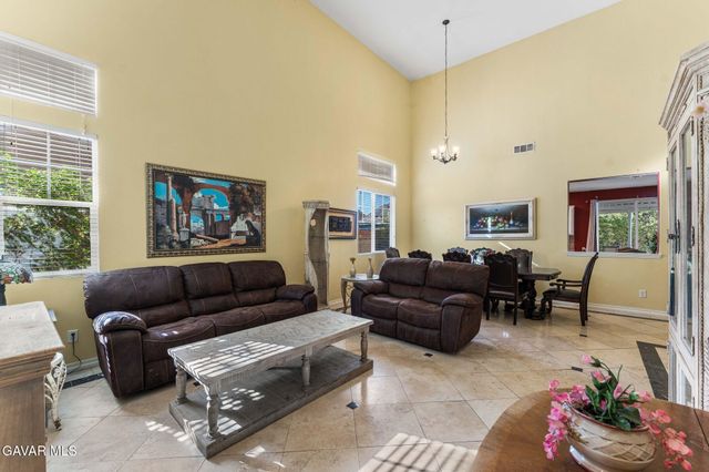 4103 W Ave J 3, Lancaster, CA 93536