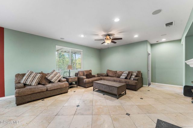 4103 W Ave J 3, Lancaster, CA 93536
