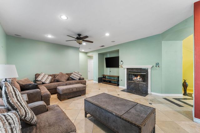 4103 W Ave J 3, Lancaster, CA 93536