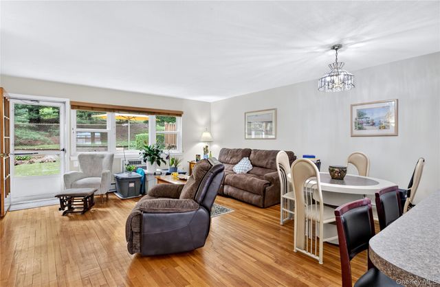 671 Pelham Road D9, New Rochelle, NY 10805