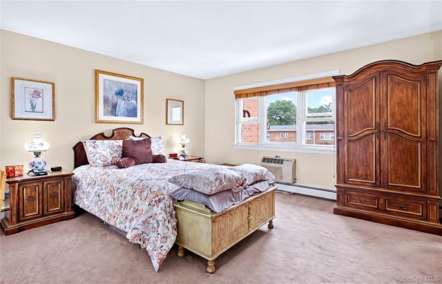 671 Pelham Road D9, New Rochelle, NY 10805