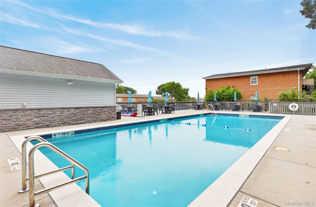 671 Pelham Road D9, New Rochelle, NY 10805 — photo 3