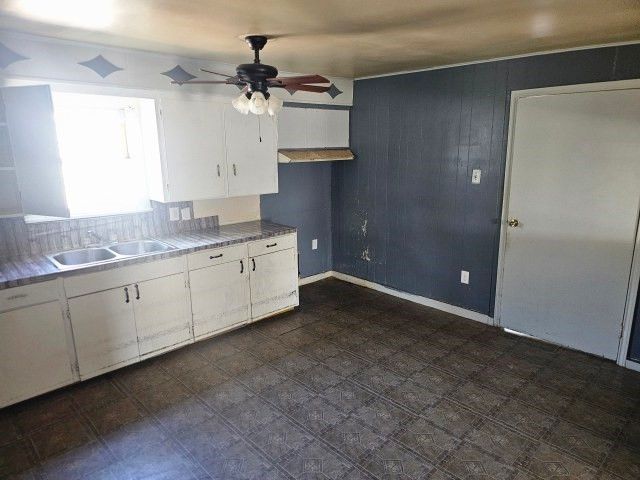 630 E B Avenue, Kingsville, TX 78363