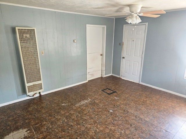 630 E B Avenue, Kingsville, TX 78363