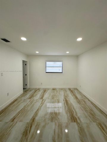 19823 SW 119th Ct, Miami, FL 33177