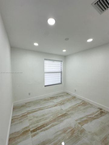 19823 SW 119th Ct, Miami, FL 33177