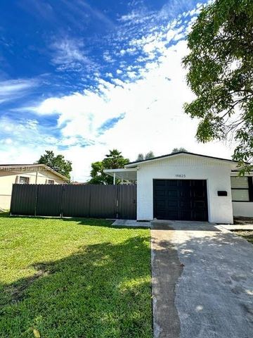 19823 SW 119th Ct, Miami, FL 33177