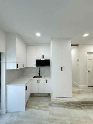 19823 SW 119th Ct, Miami, FL 33177