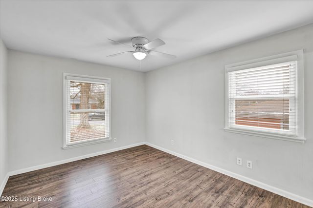 3512 Barclay Dr, Louisville, KY 40299