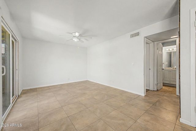 286 W PALOMINO Drive 17, Chandler, AZ 85225