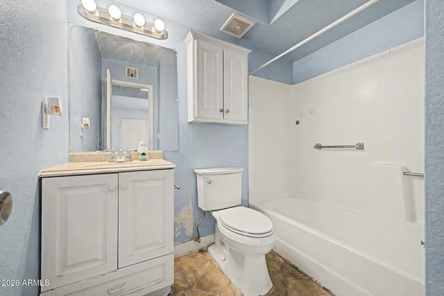 286 W PALOMINO Drive 17, Chandler, AZ 85225