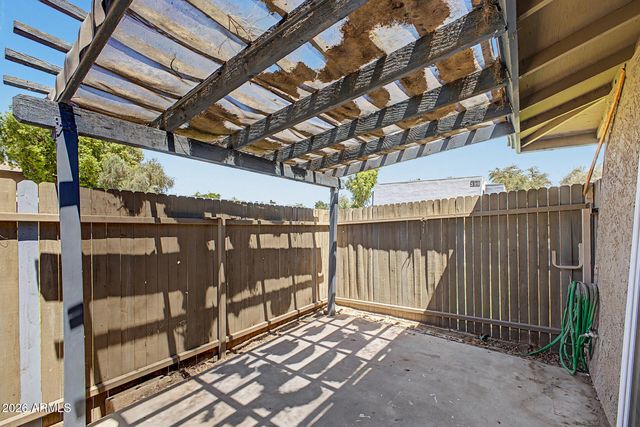 286 W PALOMINO Drive 17, Chandler, AZ 85225