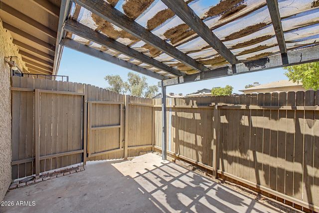 286 W PALOMINO Drive 17, Chandler, AZ 85225