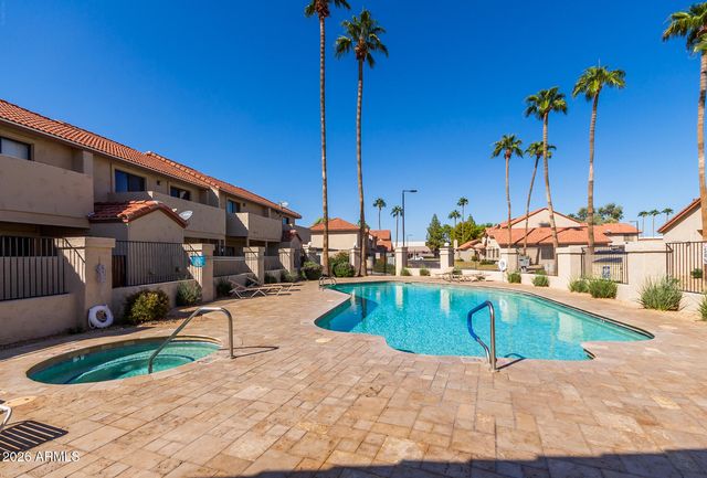 286 W PALOMINO Drive 17, Chandler, AZ 85225