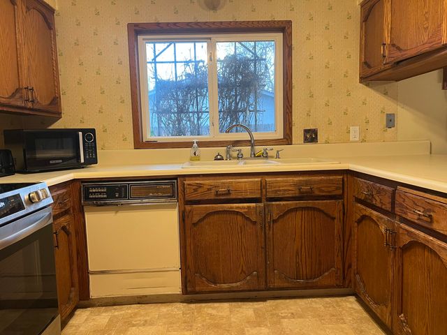 2284 Jubilant Avenue, Medford, OR 97504