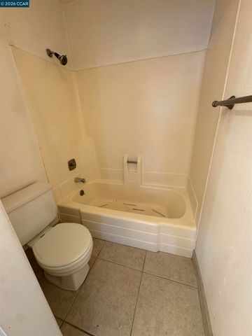 3712 Willow Pass Rd 41, Concord, CA 94519