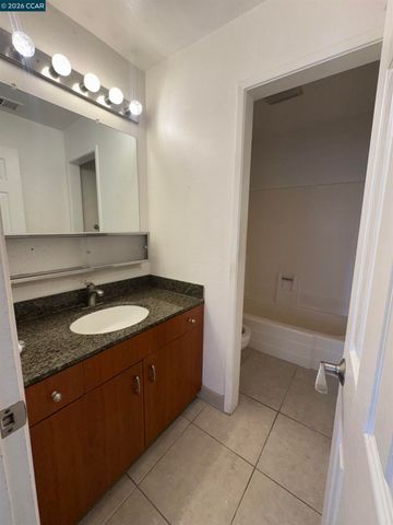 3712 Willow Pass Rd 41, Concord, CA 94519