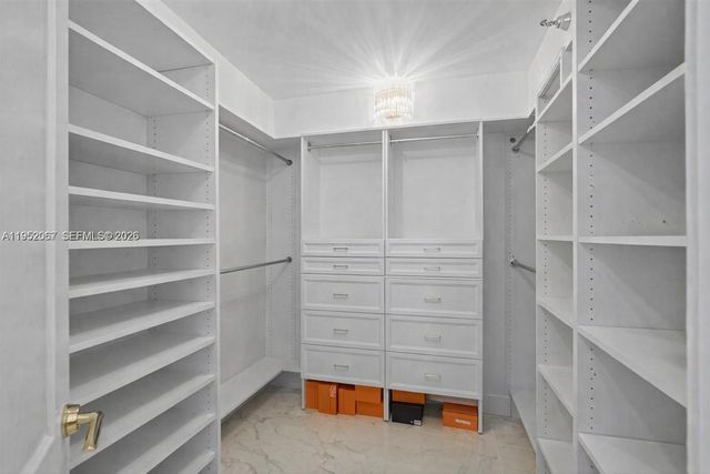 3500 Mystic Pointe Dr 2908, Aventura, FL 33180