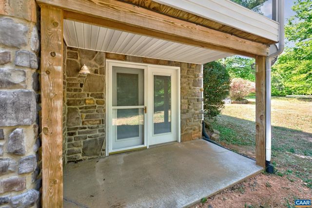 102 HAPPY VALLEY RD, Keswick, VA 22947