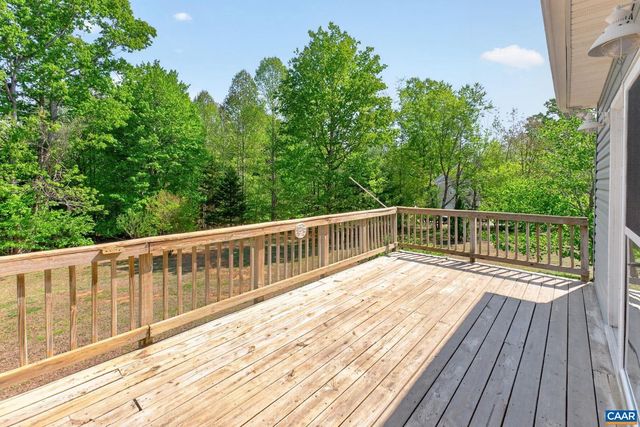 102 HAPPY VALLEY RD, Keswick, VA 22947
