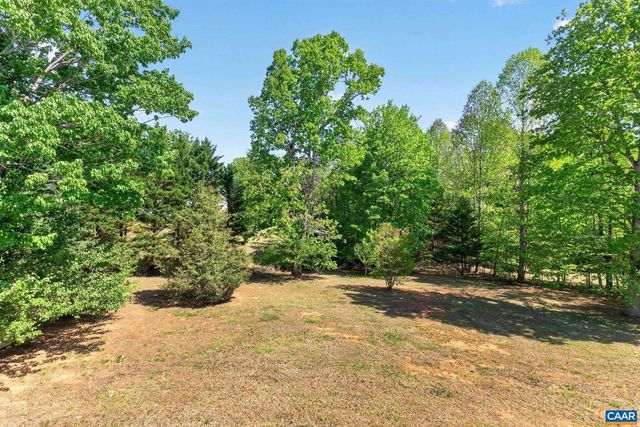 102 HAPPY VALLEY RD, Keswick, VA 22947