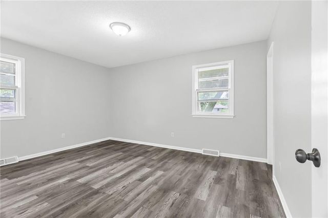 1311 Highland Drive, Lee's Summit, MO 64081