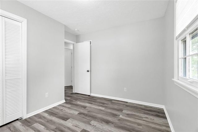 1311 Highland Drive, Lee's Summit, MO 64081
