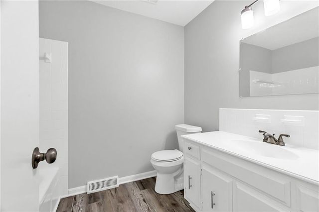 1311 Highland Drive, Lee's Summit, MO 64081