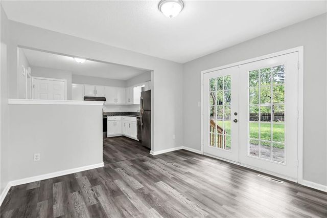 1311 Highland Drive, Lee's Summit, MO 64081
