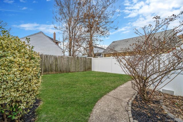 24718 137th Avenue, Rosedale, NY 11422