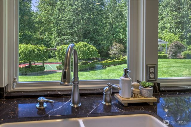 14225 248th Place SE, Issaquah, WA 98027