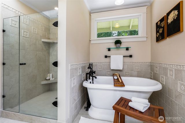 14225 248th Place SE, Issaquah, WA 98027