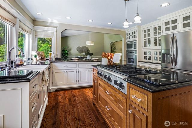 14225 248th Place SE, Issaquah, WA 98027