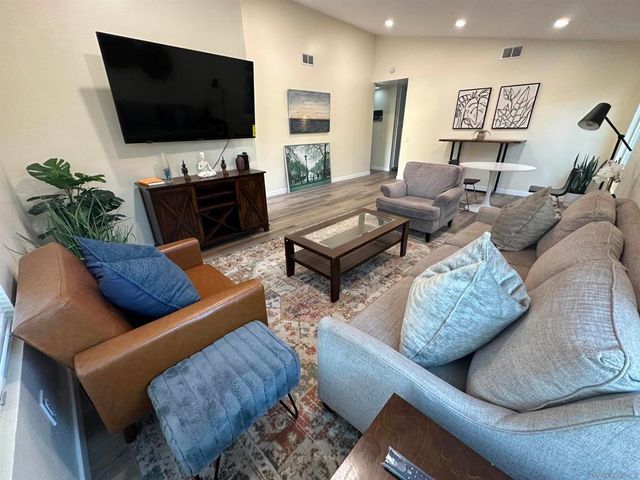 130 Rosemary Place, Chula Vista, CA 91910