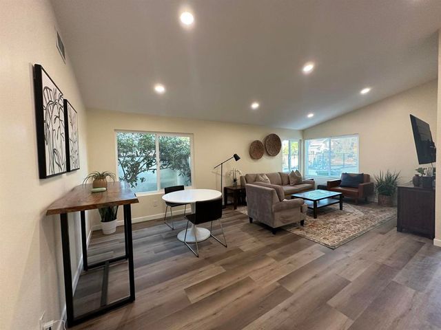130 Rosemary Place, Chula Vista, CA 91910