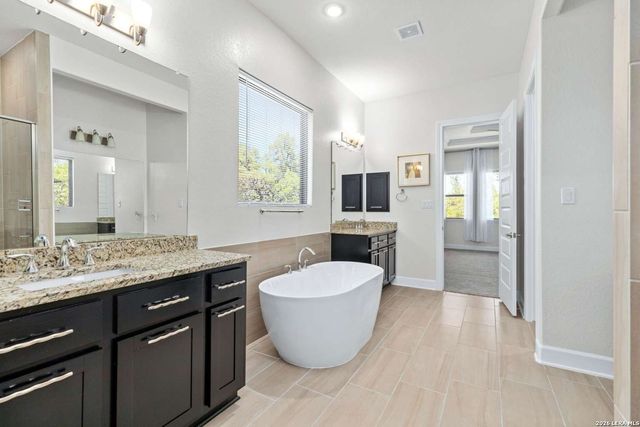118 MADRONE TRL, Boerne, TX 78006