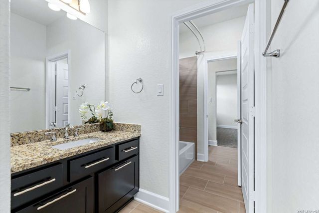 118 MADRONE TRL, Boerne, TX 78006
