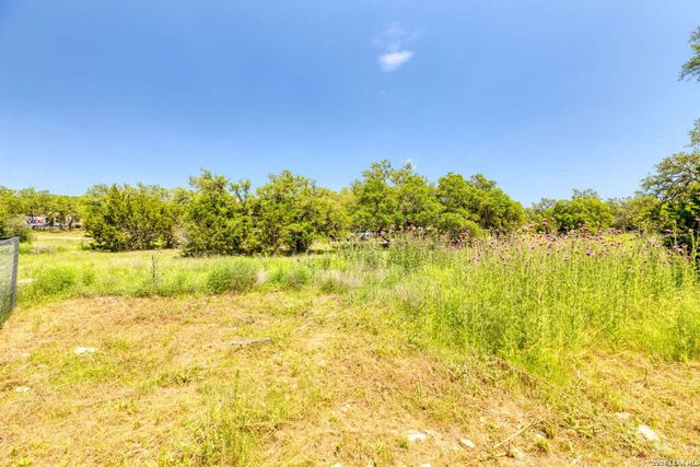 118 MADRONE TRL, Boerne, TX 78006