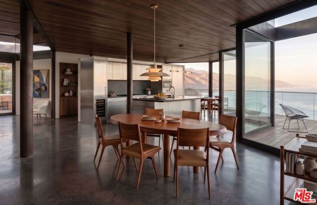 30000 Zenith Point Road, Malibu, CA 90265