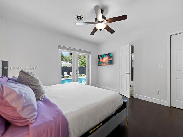 560 NE 161st St 0, Miami, FL 33162