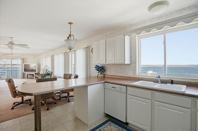 23 River Street, Seabrook, NH 03874